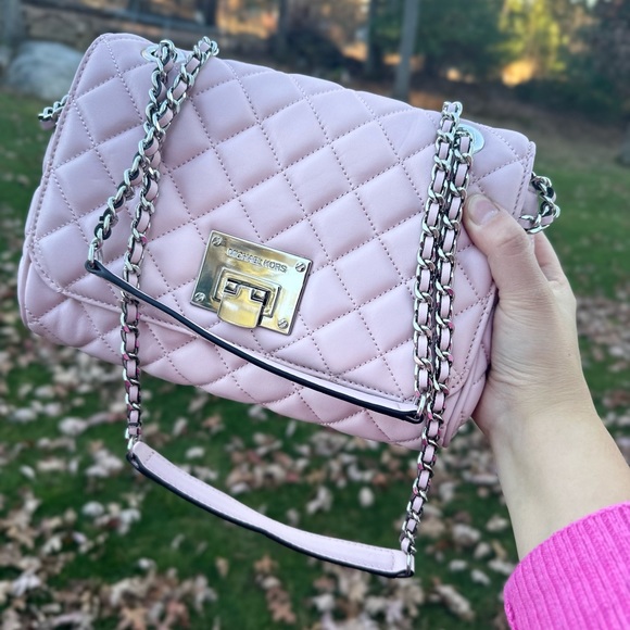 Clearance! New without Tag Michael Kors Chain Crossbody Purse in Pink/Silver - Picture 5 of 9